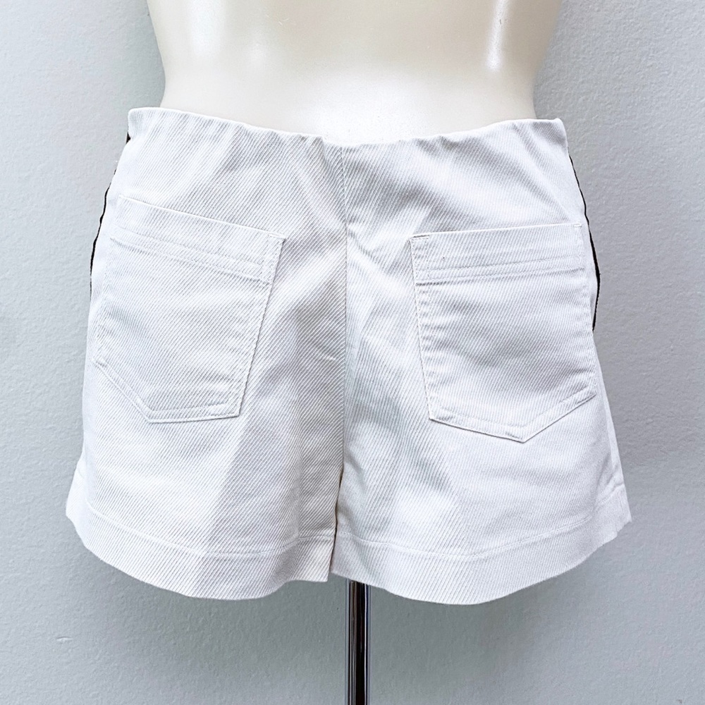 The Ramp Cream Short Shorts - Size Small